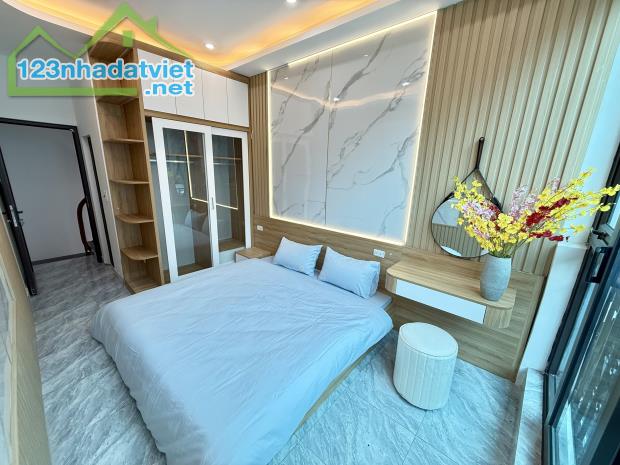 3 TẦNG MỚI - HƠN 2 TỶ TẠI VĨNH HƯNG - 1