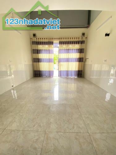 Cho Thuê Nhà Ở Kinh Doanh, KDC QD4 Spa, Maketup, Nails, Mi, Tóc. - 4