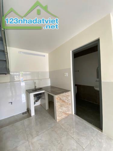Cho Thuê Nhà Ở Kinh Doanh, KDC QD4 Spa, Maketup, Nails, Mi, Tóc. - 3