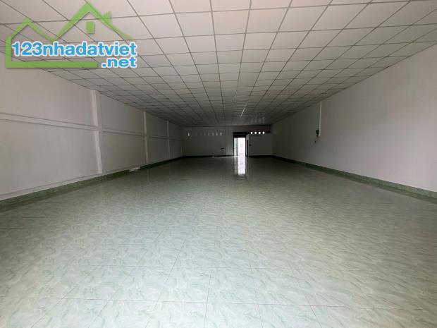 CHO THUÊ NHÀ MẶT TIỀN ĐƯỜNG NGUYỄN VĂN CỪ NGANG 10M GIÁ 35 TRIỆU - 2