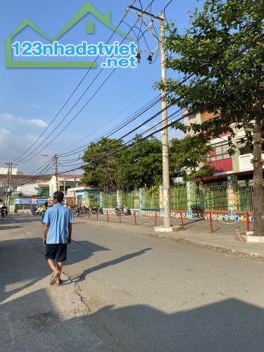 Bán Nhà Hẻm Xe Hơi Quận 9 – Căn Góc 2 Mặt Hẻm – Gần Công Viên Phú Hữu, Giá Chỉ 4.2 Tỷ - 3