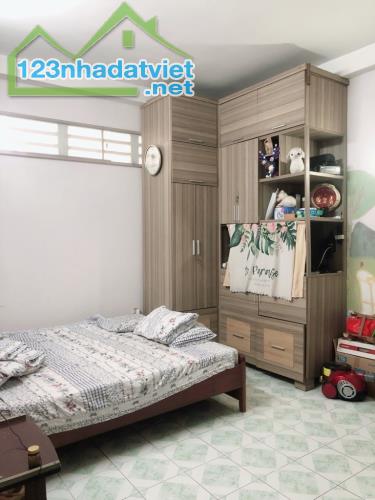 NHÀ BÁN THỐNG NHẤT GV - GẦN ST LOTTE MARK NG.V.LƯỢNG - 105M² - 3 TẦNG CHỈ HƠN 6 TỶ