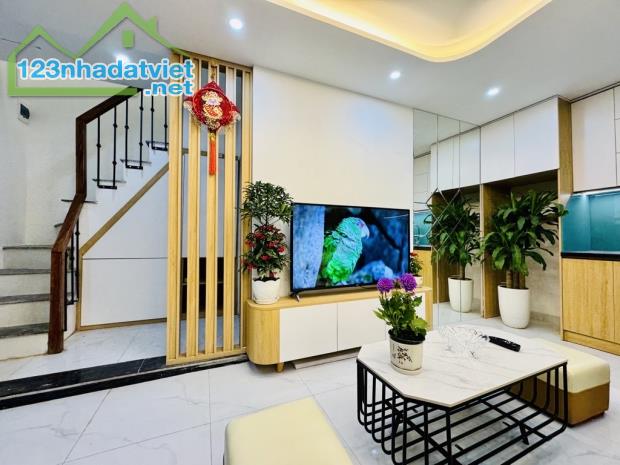 NHÀ KIM NGƯU XÂY MỚI NGÕ NÔNG - GIÁ : 6.35 TỶ - 2