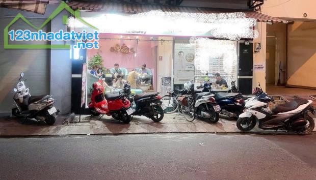 Sang Gấp Nhà Nguyên Căn Tọa lạc đường Phùng Văn Cung trung tâm quận Phú Nhuận, Hồ Chí Minh