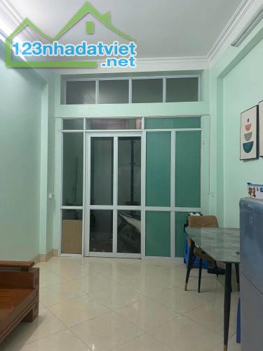 Kim Ngưu-4 tầng mặt tiền 6M-nhà lô góc-ngõ thông-ở ngay. - 3