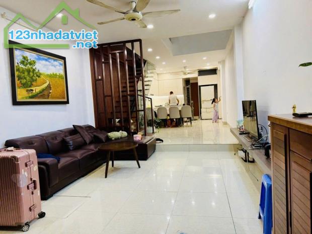 BÁN NHÀ VỊ TRÍ ĐẸP PHỐ MỸ ĐÌNH – 59M2 x 5 TẦNG – MẶT TIỀN 4.4M – GIÁ NHỈNH 12 TỶ NHÀ ĐẸP – - 4