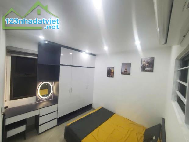 Bán nhà CHDV 150m2 8x20m Nguyễn Kiệm 6 tầng hầm thang máy 2 tỷ/năm đầu tư chỉ 20 tỷ