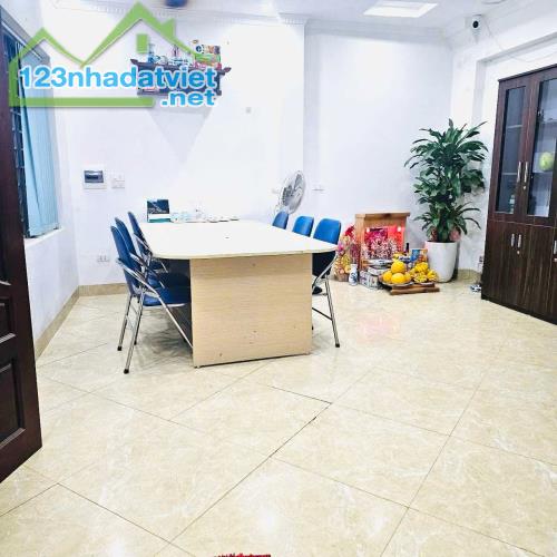 Xuân Đỉnh, Ngoại Giao Đoàn, 42m, 5 tầng, mt 5m, 8.2 tỷ, cách ô tô 10m, lô góc, ở sướng. - 1