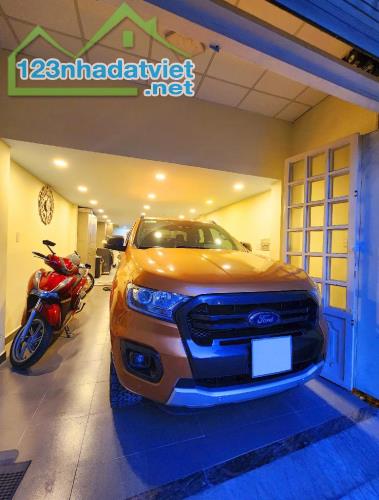 🚗 NHÀ HẺM 8M NGUYỄN VĂN QUÁ, Q12 – XE HƠI NGỦ TRONG NHÀ – 52m² CHỈ 4.6 TỶ!!!
🎁 TẶNG