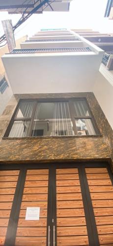 Bán 75m - 8 Tầng - 4.2m.Mặt tiền.( Lạc Long Quân ) Tây Hồ - 4