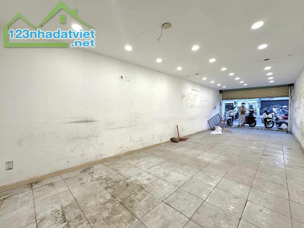 Bán gấp nhà Mặt tiền Hoàng Văn Thụ gần ngã 4 Phú Nhuận 66m2 chỉ 15.8 Tỷ TL - 1