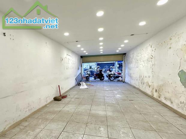 Bán gấp nhà Mặt tiền Hoàng Văn Thụ gần ngã 4 Phú Nhuận 66m2 chỉ 15.8 Tỷ TL - 2