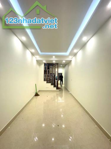 BÁN NHÀ YÊN HÒA NGÕ NÔNG GẦN PHỐ 52M2 x 5T