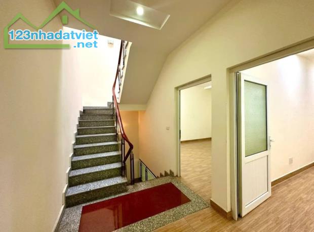 Bán nhà tại Trung Lực, Đằng Lâm, Hải An, Hải Phòng. 3 tầng, 48m2, 2,37 tỷ. Ngang 7,2m, t2 - 3