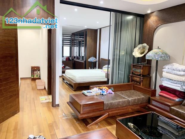BÁN LIỀN KỀ VINHOMES GREEN BAY – 5 TẦNG THANG MÁY CÓ HẦM - HOÀN THIỆN ĐẸP - 1