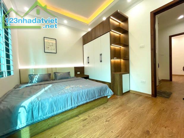 BÁN NHÀ PHỐ KIM GIANG, KDT ĐẠI KIM, GẦN Ô TÔ TRÁNH, 33M2, 6.8 TỶ