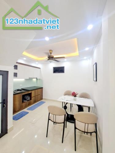 BÁN NHÀ PHỐ KIM GIANG, KDT ĐẠI KIM, GẦN Ô TÔ TRÁNH, 33M2, 6.8 TỶ - 1