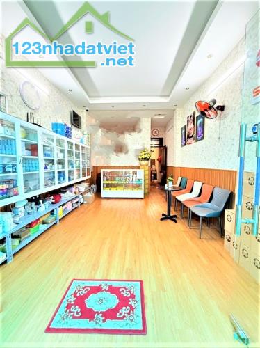 NHỈNH 15 TỶ - TÒA NHÀ HXH TÔ HIẾN THÀNH QUẬN 10 - KHU PHÂN LÔ VIP HIẾM BÁN -DT4.2x8M 3 LẦU
