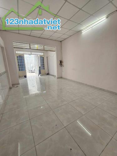 Bán Nhà Nguyễn Ảnh Thủ, 40m2, 2Tầng Đường 5m, Thông Tứ Tung xe hơi đậu trước nhà - 5