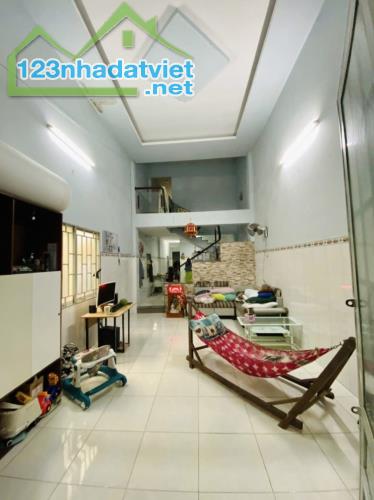 Mặt tiền C4 - Đông Hòa -  Dĩ An – Đường 20m – Giá 50 triệu/m² – Sổ hồng riêng. - 3