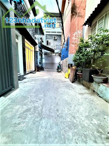 HIẾM !!! 6 TỶ X CÒN TL - NHÀ HOÀNG SA QUẬN 3 - HẺM THÔNG THOÁNG DT 4.3x12M 2PN - 1 ĐỜI CHỦ - 5