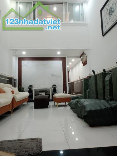 25042158 – Bán nhà hẻm tải ĐHT 17, 54m2 3 tầng BTCT, sổ riêng, chỉ 5.8ty TL - 5