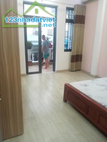 25042158 – Bán nhà hẻm tải ĐHT 17, 54m2 3 tầng BTCT, sổ riêng, chỉ 5.8ty TL - 4