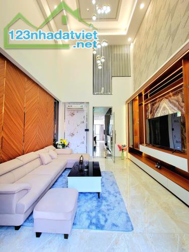 Nhà Nguyễn Văn Khôi 77m² | 6 Tầng Thang Máy | Ôtô Trong Nhà - 1
