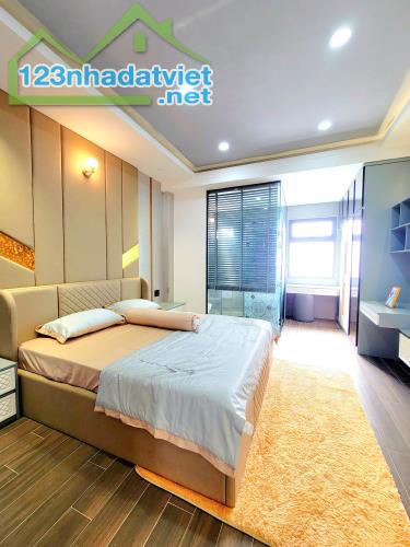 Nhà Nguyễn Văn Khôi 77m² | 6 Tầng Thang Máy | Ôtô Trong Nhà - 4