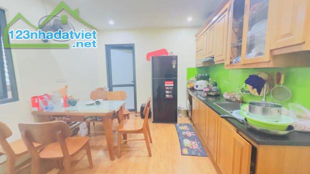 Bán nhà mặt phố Kim Ngưu, Hai Bà Trưng, tiện kinh doanh 4 tầng 35m2 giá 15 tỷ