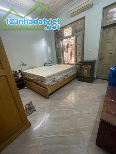PHỐ VIP NGHĨA TÂN, VỈA HÈ 2 BÊN, Ô TÔ TẢI TRÁNH, KINH DOANH 55M - 18 TỶ HƠN. - 1