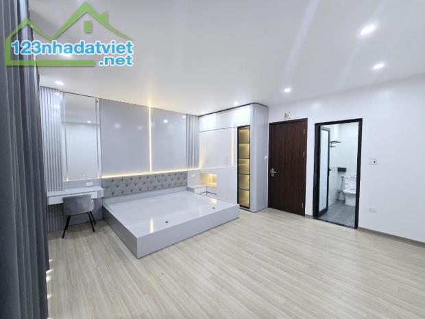💥💥💥SIÊU PHẨM BÁT KHỐI LONG BIÊN - LÔ GÓC - MẶT NGÕ Ô TÔ TRÁNH - 6 TẦNG THANG MÁY -