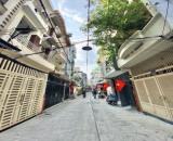 Nhanh lên Anh/ Chị ơi, Sở hữu ngay nhà 5 tầng - giữa Quận 3 - chỉ 7.9 tỷ - vài bước Quận 1