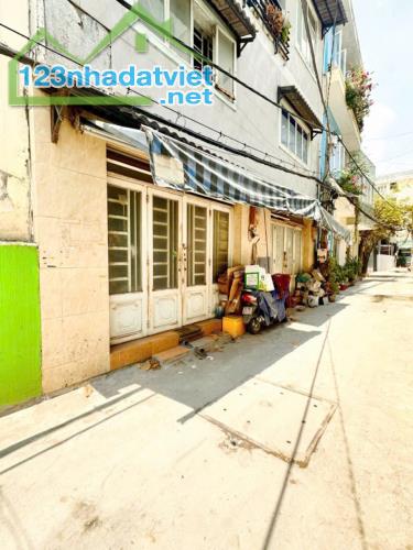 Bán nhà hẻm xe tải  4 lầu – 2 căn riêng biệt – Nguyễn Xí, Bình Thạnh với ID HOU-109