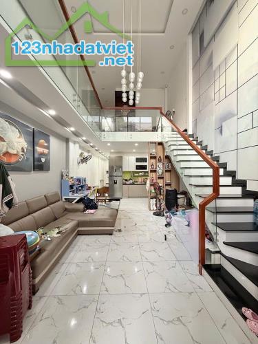 NHÀ HIẾM LÊ TRỌNG TẤN - NHÀ MỚI KENG - KHÁCH XEM LÀ MÊ. - 3