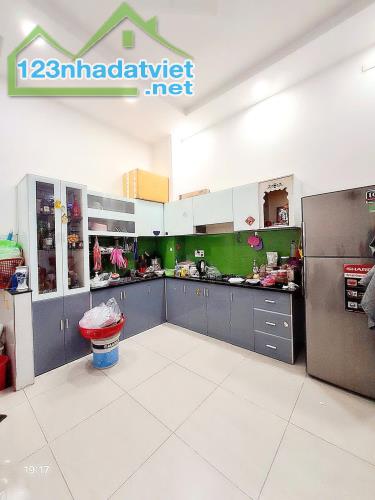 Bán Nhà Bình Tân, Mặt Tiền KD 3 Tầng, giáp Tân Phú chỉ 6 tỷ nhỉnh. - 3