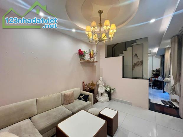 Bán Nhà gốc 2 mặt HXH Đề Thám, tương lai ra mặt tiền  4 tầng nhỉnh 14 tỷ - 3