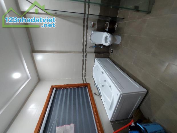 Mặt tiền kinh doanh ngay Pegasuite ngang 4m chỉ 11 tỷ nhỉnh - 3