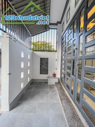 NHÀ LẦU DIỆN TÍCH RỘNG HẺM NGUYỄN VĂN LINH - CÁCH LỘ 40M KHOẢNG 1KM - 5