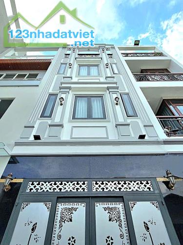 HIẾM !!! 9 TỶ X TL MẠNH - NHÀ QUẬN 10 CÓ THANG MÁY - HẺM XE HƠI - 5 TẦNG 3PN LỚN MỞ VP CTY