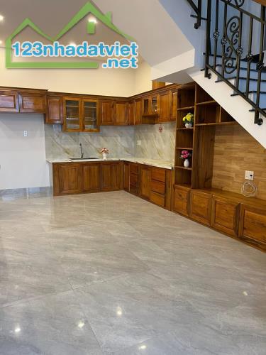 BÁN NHÀ 03 TẦNG, MÊ ĐÚC MỚI VĨNH NGỌC,HẺM Ô TÔ LƯƠNG ĐÌNH CỦA NGAY UBND XÃ VĨNH NGỌC, GẦN - 3