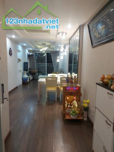 Giỏ hàng giá rẻ! căn hộ chung cư khu Q11- Tân Bình chỉ từ 2 tỷ/2pn