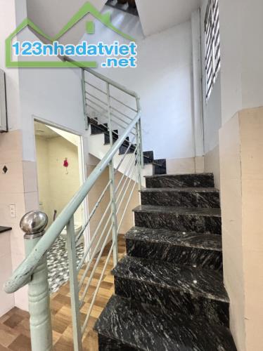 Bán nhà 49m2, 3 tầng, 2PN, 2WC, Tam Bình, Thủ Đức - 3,05 tỷ - 2