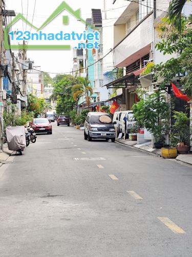 Về quê an dưỡng tuổi già, cần bán gấp nhà đẹp 3 tầng hẻm xe hơi Thoại Ngọc Hầu chỉ 7.x tỷ. - 2