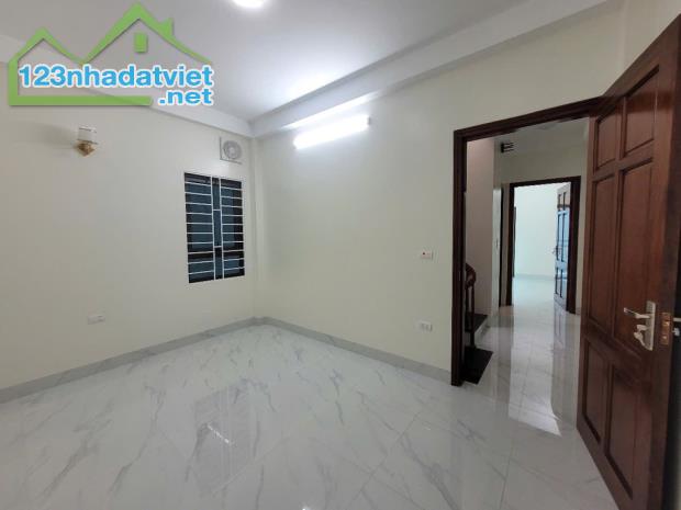 ✴️  nhà Liên Mạc – Bắc Từ Liêm | 46m² x 4 tầng | Mặt tiền 5m | Giá nhỉnh 5 tỷ  Nhà mới đ