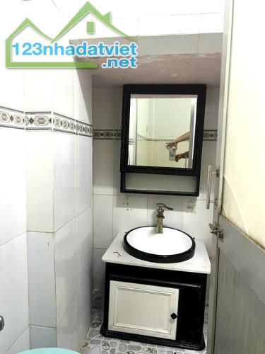BÁN NHÀ 10 PHÒNG NGỦ, 61M2, LÊ ĐÌNH CẨN, TÂN TẠO, BÌNH TÂN - 6.5 TỶ - SỔ HỒNG CHÍNH CHỦ