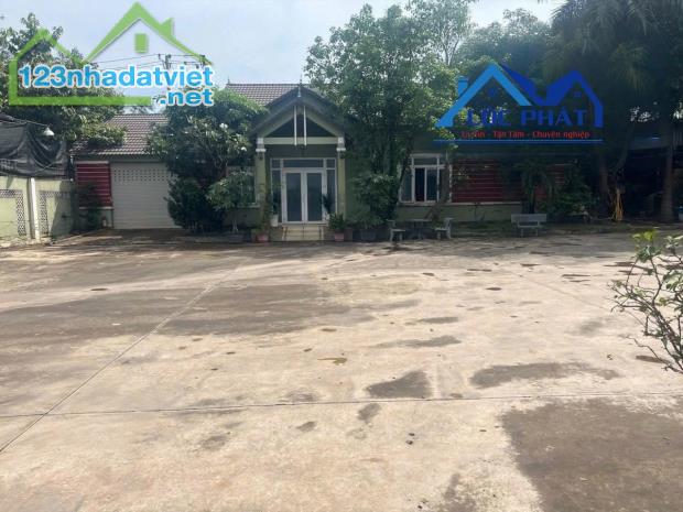 Cho thuê kho xưởng 5200m2 giá rẻ chỉ 165 triệu. Phước Tân-Biên Hòa-Đồng Nai