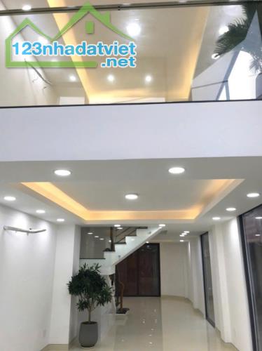 💎 TÒA NHÀ GÓC 2 MẶT TIỀN – NGAY HAI BÀ TRƯNG – P. TÂN ĐỊNH, Q1 – 6 TẦNG – GIÁ CỰC TỐT CHỈ