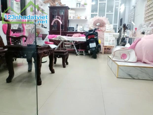 Bán gấp nhà 4 lầu, MẶT TIỀN 80M2 Nguyễn Phúc Chu, Tân Bình. Khu hiếm nhà bán chỉ 12,5 tỷ