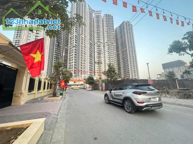 Bán đất mặt đường 633 Thiên Lôi - 82m, MT 5, Giá 6.56 tỉ, đường cực to - 1